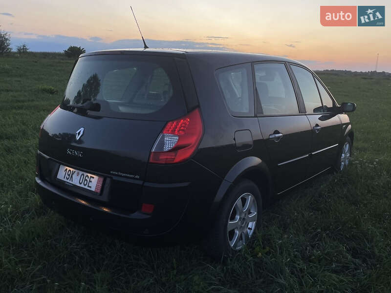 Минивэн Renault Scenic 2008 в Ровно