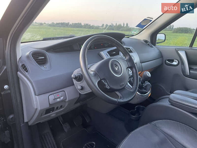 Минивэн Renault Scenic 2008 в Ровно