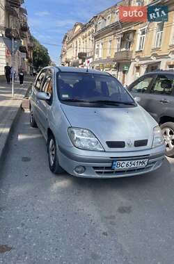 Минивэн Renault Scenic 2003 в 