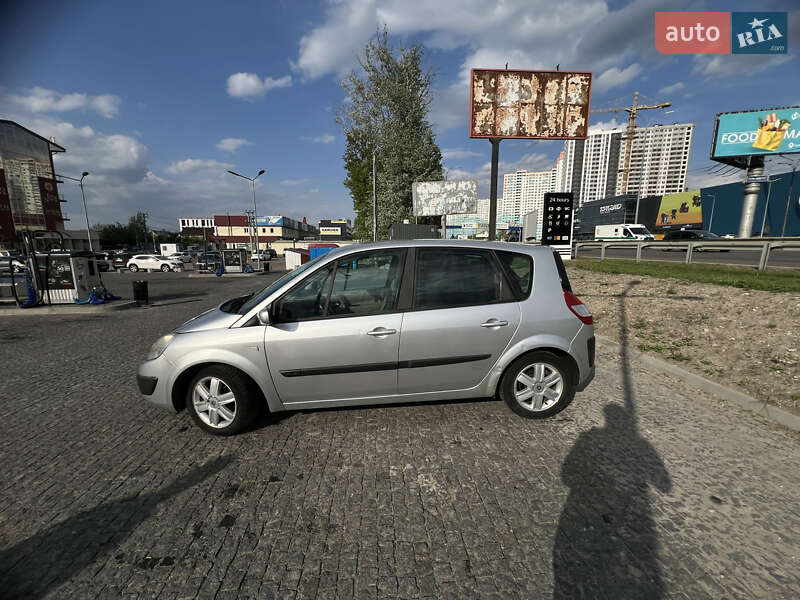 Минивэн Renault Scenic 2005 в Киеве