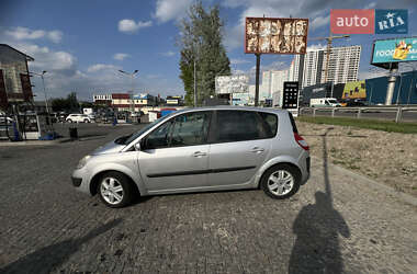 Минивэн Renault Scenic 2005 в 