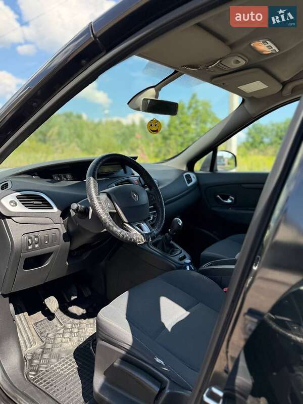 Минивэн Renault Scenic 2010 в Киеве