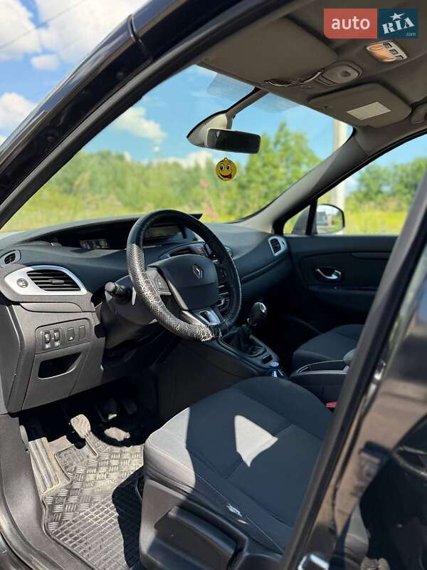Минивэн Renault Scenic 2010 в Киеве