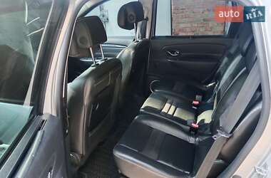 Минивэн Renault Scenic 2011 в 