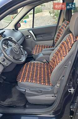 Минивэн Renault Scenic 2009 в 