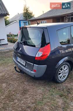 Минивэн Renault Scenic 2009 в 