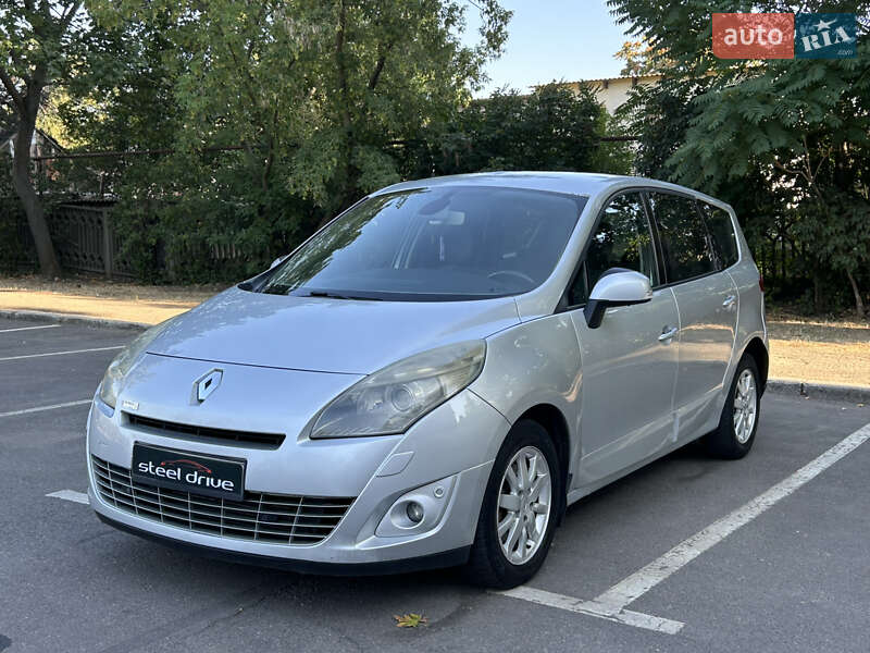 Renault Scenic 2011