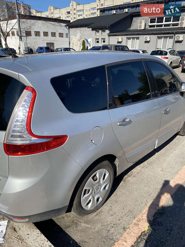 Минивэн Renault Scenic 2009 в Сумах