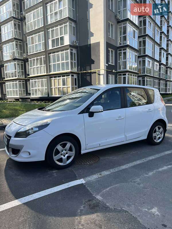 Минивэн Renault Scenic 2010 в Чернигове