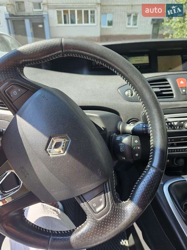 Минивэн Renault Scenic 2010 в Чернигове