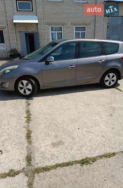Renault Scenic 2011