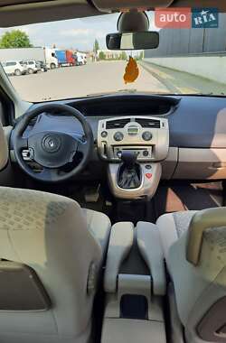Минивэн Renault Scenic 2006 в 