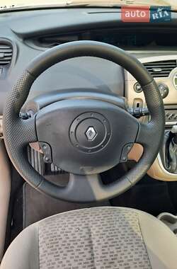 Минивэн Renault Scenic 2006 в 