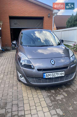 Минивэн Renault Scenic 2011 в Житомире