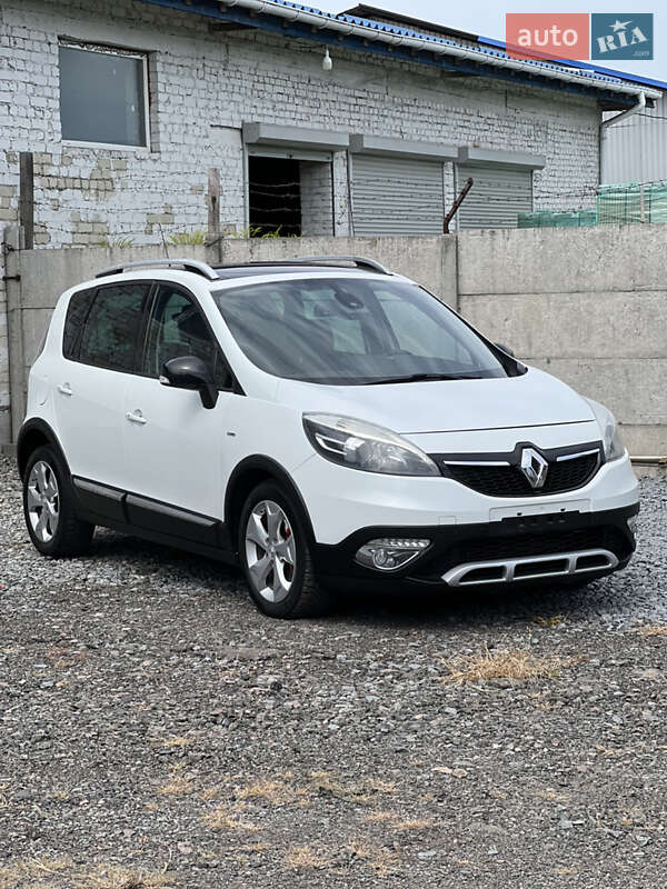 Минивэн Renault Scenic 2015 в Ровно
