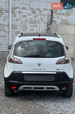 Минивэн Renault Scenic 2015 в 