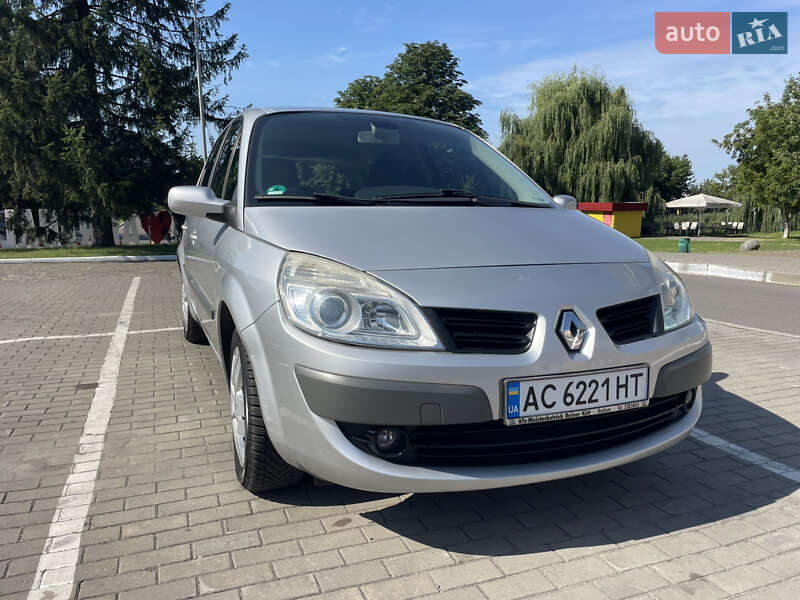 Минивэн Renault Scenic 2006 в Луцке
