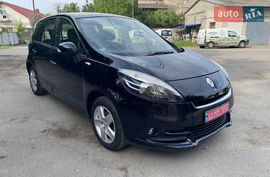 Минивэн Renault Scenic 2012 в 