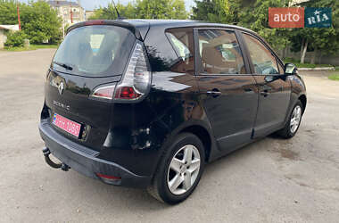 Минивэн Renault Scenic 2012 в 