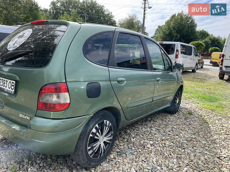 Минивэн Renault Scenic 2000 в Бориславе