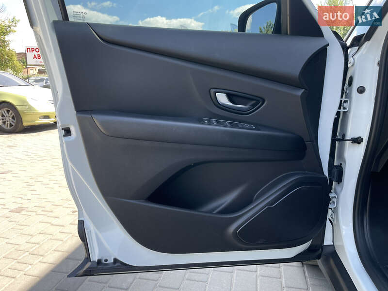 Мінівен Renault Scenic 2019 в Бердичеві фото 24 Мінівен Renault Scenic 2019 в Бердичеві