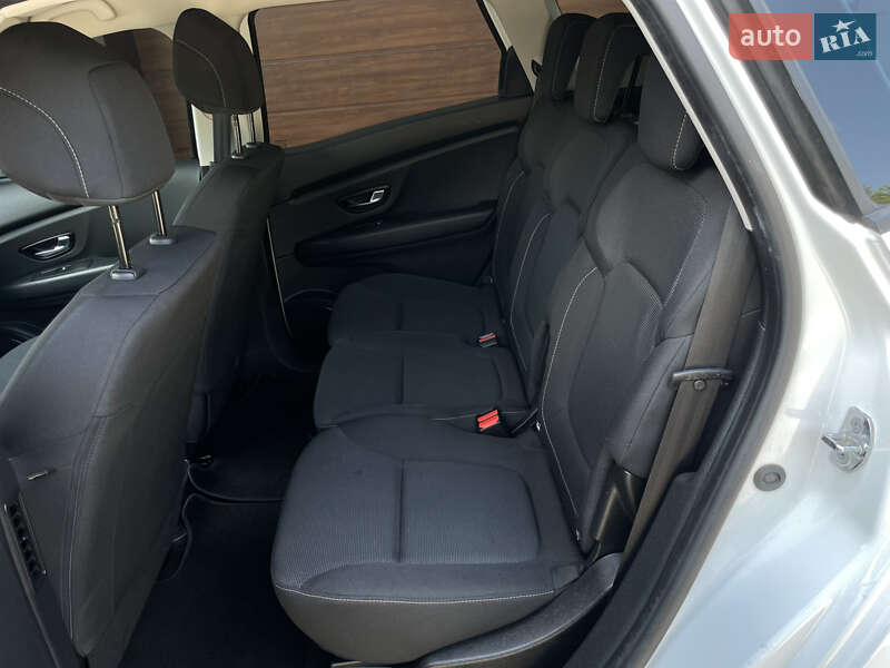 Мінівен Renault Scenic 2019 в Бердичеві фото 28 Мінівен Renault Scenic 2019 в Бердичеві