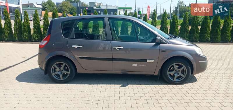 Минивэн Renault Scenic 2004 в Черновцах