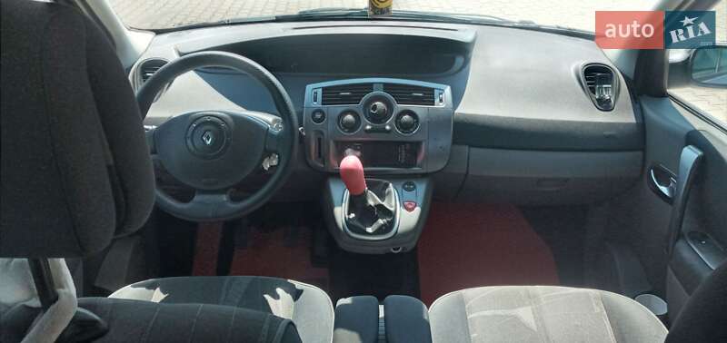 Минивэн Renault Scenic 2004 в Черновцах