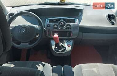 Минивэн Renault Scenic 2004 в 