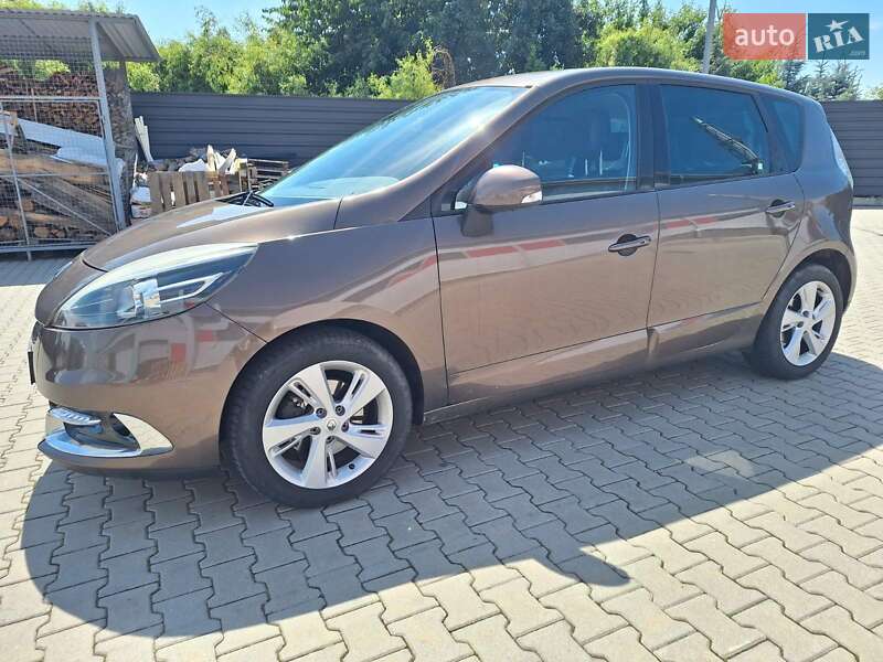 Минивэн Renault Scenic 2013 в Нововолынске