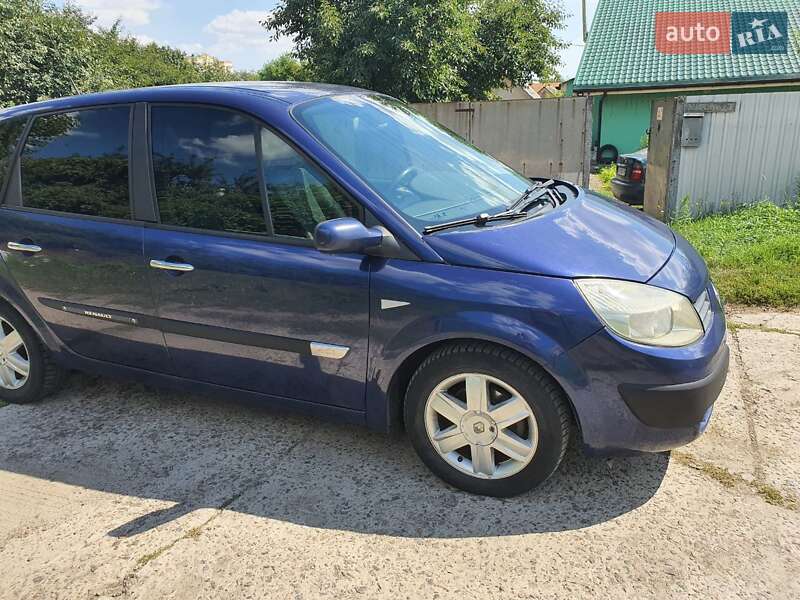 Минивэн Renault Scenic 2003 в Буче