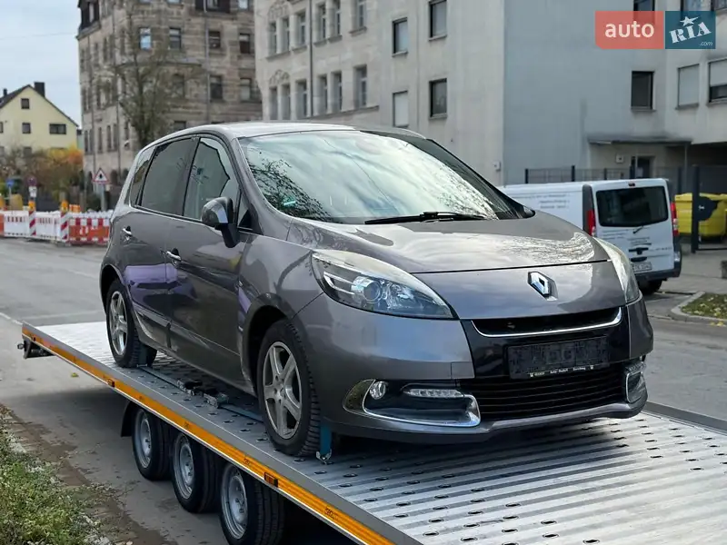 Renault Scenic 2012