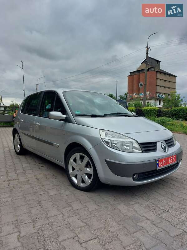 Минивэн Renault Scenic 2005 в 