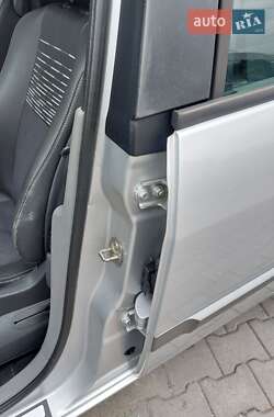 Минивэн Renault Scenic 2005 в 