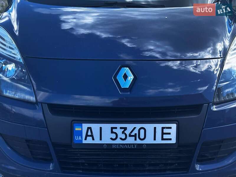 Минивэн Renault Scenic 2010 в Борисполе