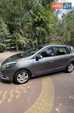 Минивэн Renault Scenic 2014 в Запорожье