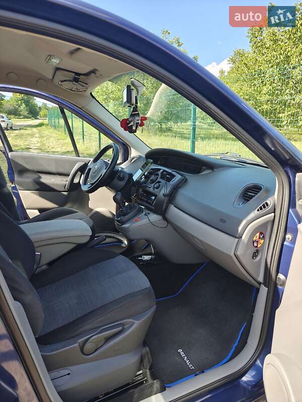 Минивэн Renault Scenic 2006 в Полтаве