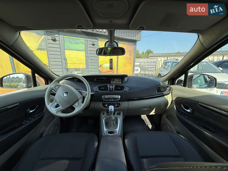 Минивэн Renault Scenic 2011 в Стрые
