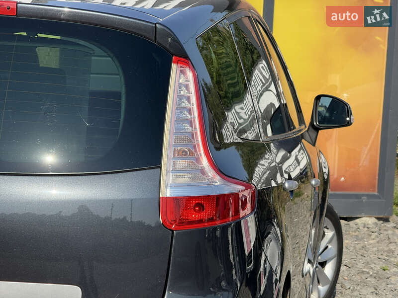 Минивэн Renault Scenic 2011 в Стрые