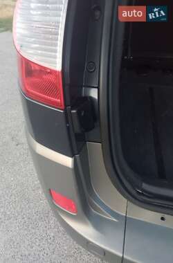 Минивэн Renault Scenic 2007 в 