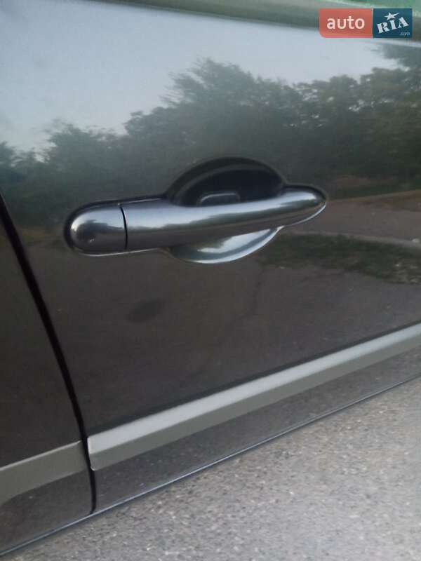 Минивэн Renault Scenic 2007 в Звенигородке