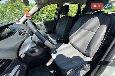 Минивэн Renault Scenic 2014 в 