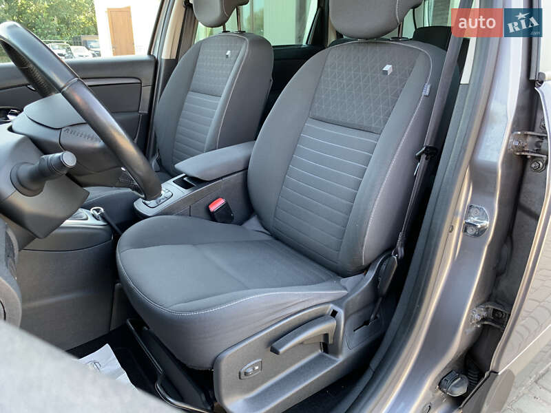 Минивэн Renault Scenic 2015 в Бердичеве