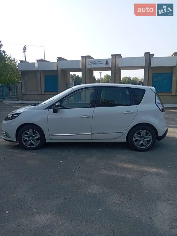 Минивэн Renault Scenic 2014 в Золочеве