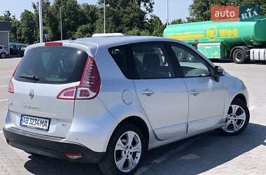 Минивэн Renault Scenic 2011 в 