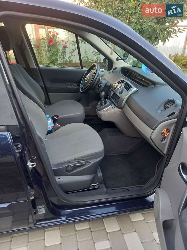 Мінівен Renault Scenic 2007 в Миргороді