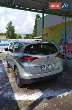 Минивэн Renault Scenic 2017 в 