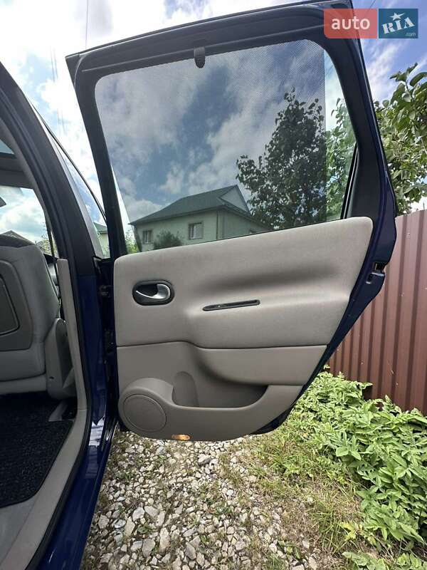 Минивэн Renault Scenic 2005 в Надворной