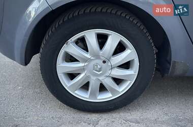 Минивэн Renault Scenic 2006 в 