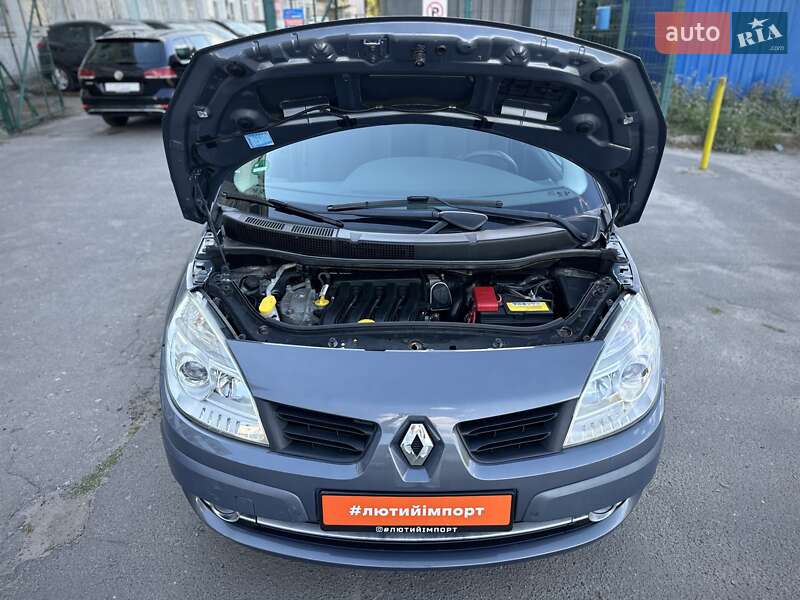 Минивэн Renault Scenic 2006 в Сумах